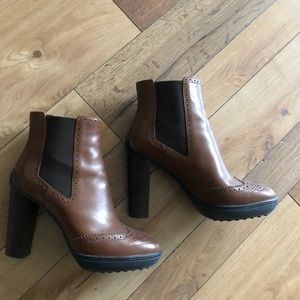 Tod’s brown leather brogue boots